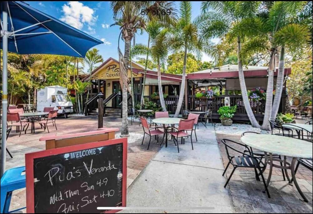In The Center Of Gulfport, Min Away From The Beach! セント・ピーターズバーグ エクステリア 写真