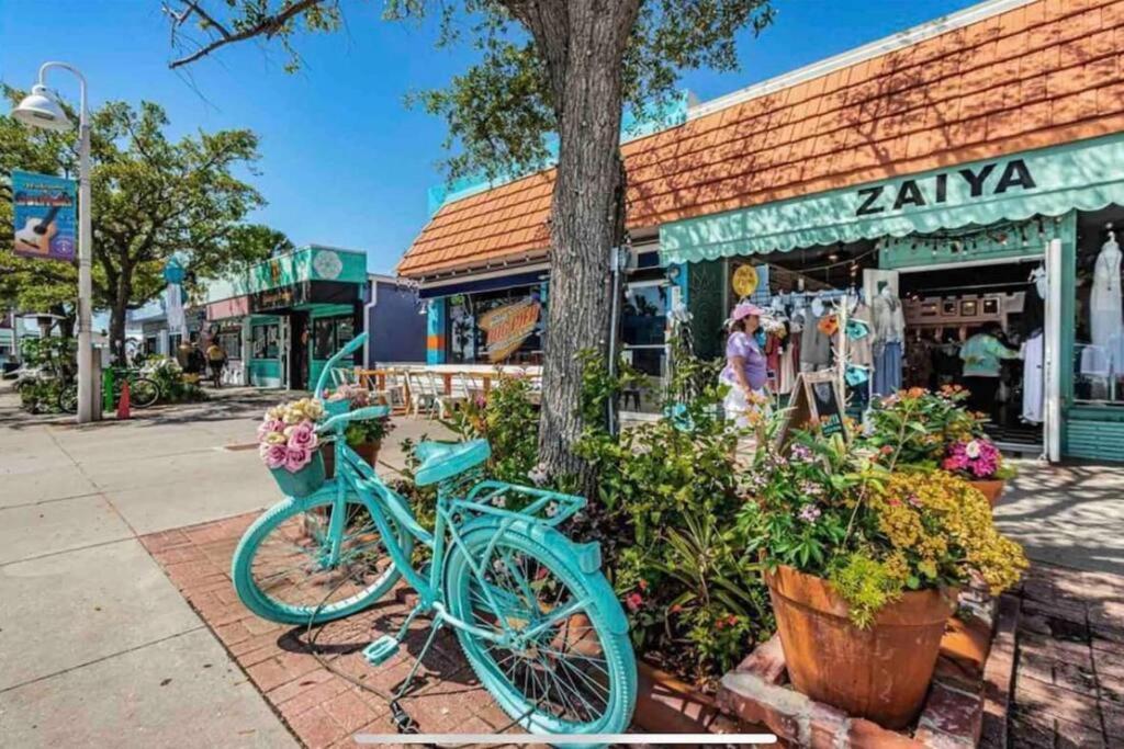 In The Center Of Gulfport, Min Away From The Beach! セント・ピーターズバーグ エクステリア 写真